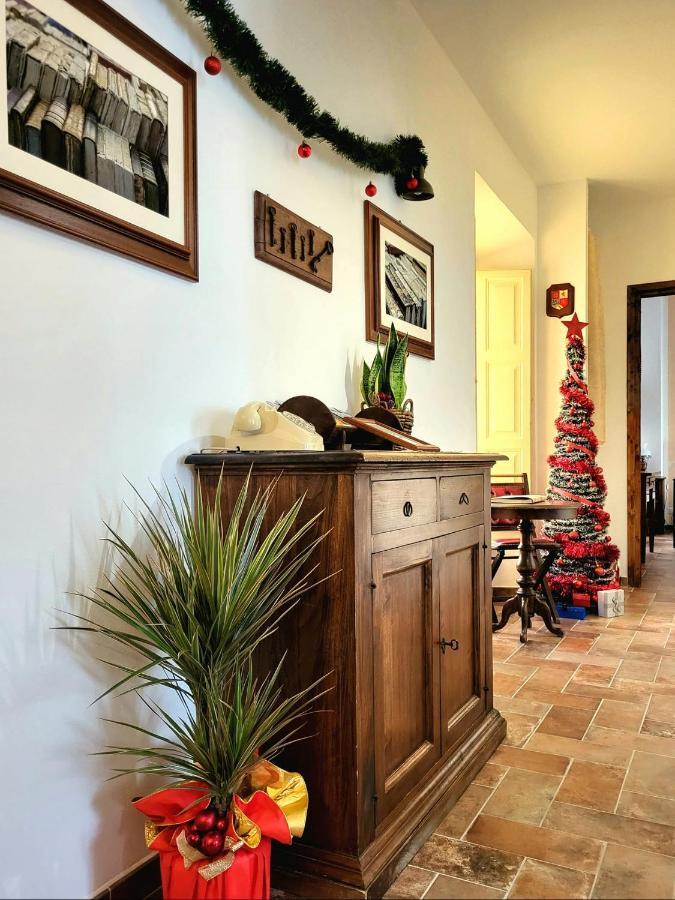 Il Rifugio Dell'Artista Bed & Breakfast Passignano sul Trasimeno Exterior foto